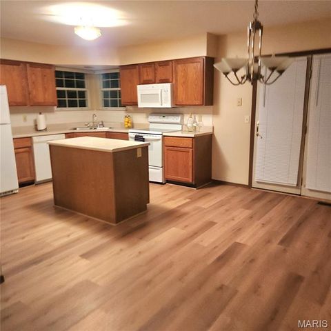 824 Brookwood Bend Trail, St Peters, MO 63376