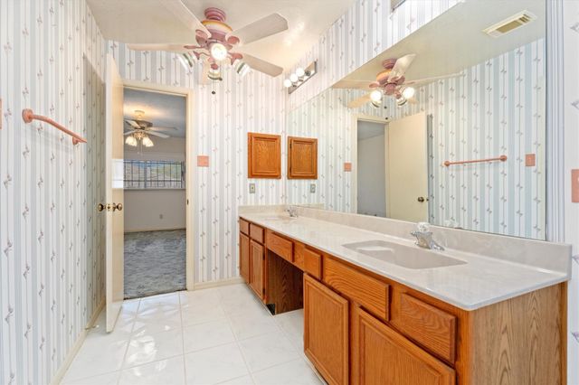 16438 Camino Del Sol Drive, Houston, TX 77083