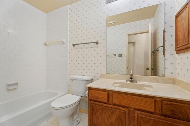 16438 Camino Del Sol Drive, Houston, TX 77083