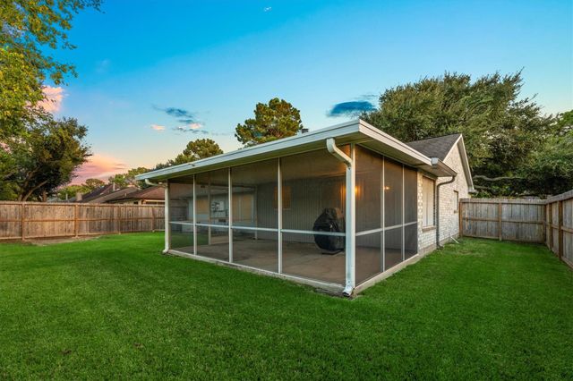 16438 Camino Del Sol Drive, Houston, TX 77083