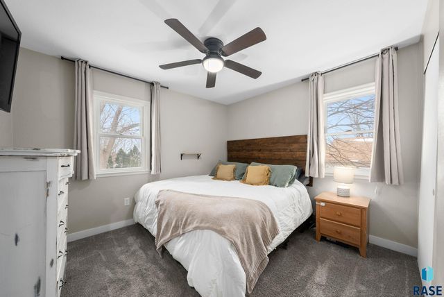 1005 S Tabbert Cir Circle, Sioux Falls, SD 57103