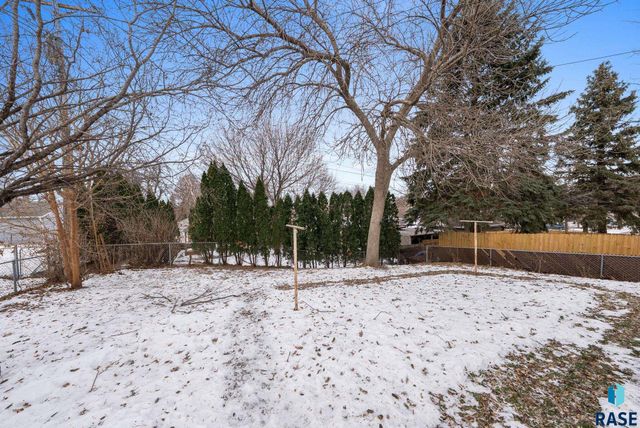 1005 S Tabbert Cir Circle, Sioux Falls, SD 57103