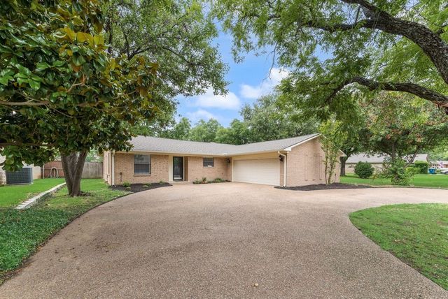 2697 Poplar Drive, Flower Mound, TX 75028