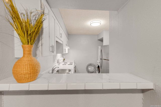 3243 Nacogdoches Rd Apt 609, San Antonio, TX 78217