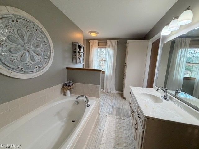 1131 Millbrook Square NE, Bolivar, OH 44612