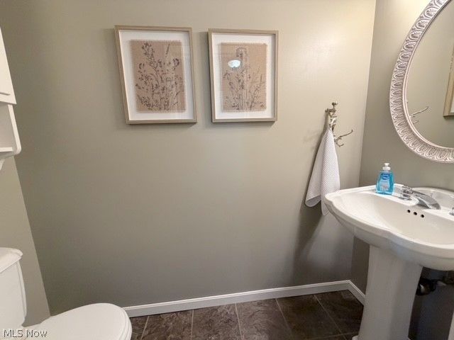 1131 Millbrook Square NE, Bolivar, OH 44612