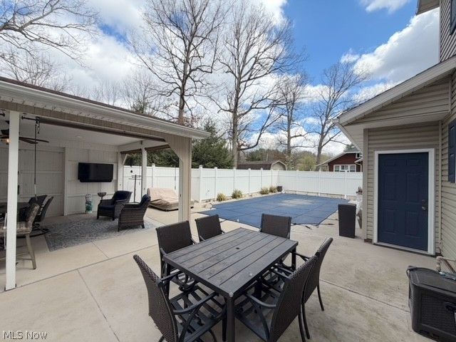 1131 Millbrook Square NE, Bolivar, OH 44612