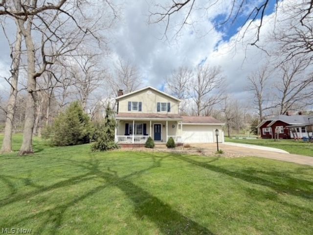1131 Millbrook Square NE, Bolivar, OH 44612