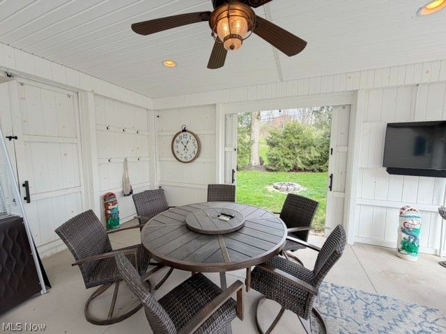 1131 Millbrook Square NE, Bolivar, OH 44612