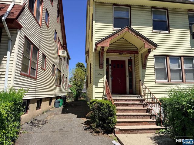 126 Chestnut Street, East Orange, NJ 07018