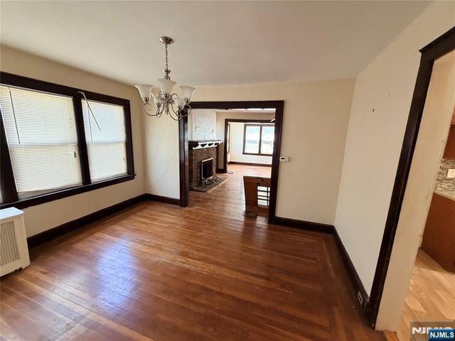 126 Chestnut Street, East Orange, NJ 07018