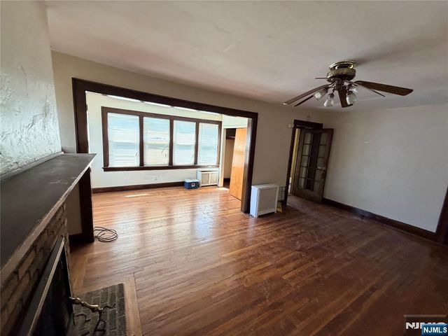 126 Chestnut Street, East Orange, NJ 07018