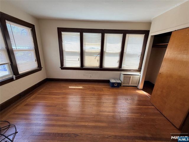 126 Chestnut Street, East Orange, NJ 07018