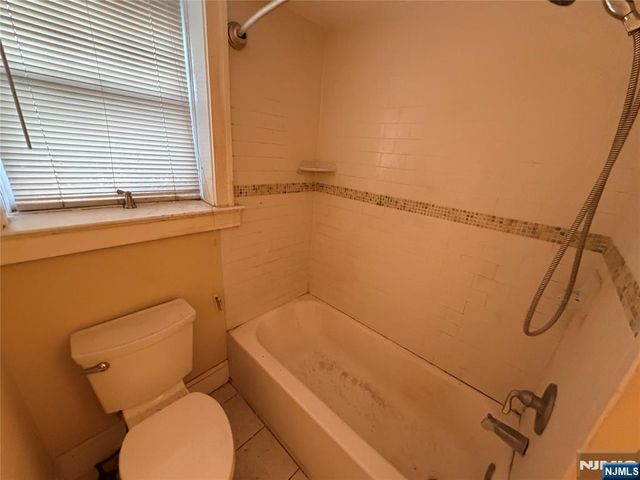 126 Chestnut Street, East Orange, NJ 07018