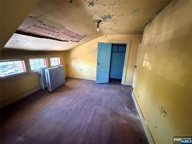 126 Chestnut Street, East Orange, NJ 07018