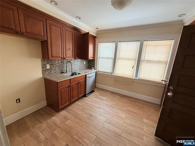 126 Chestnut Street, East Orange, NJ 07018