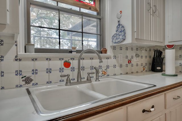 9875 Old Bridge Road, Terrell, TX 75160