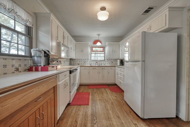 9875 Old Bridge Road, Terrell, TX 75160