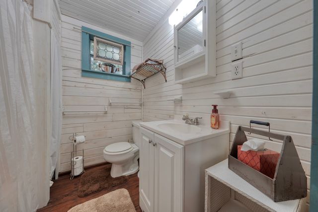 9875 Old Bridge Road, Terrell, TX 75160