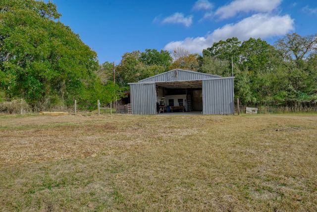 9875 Old Bridge Road, Terrell, TX 75160