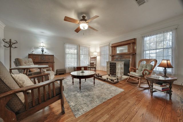 9875 Old Bridge Road, Terrell, TX 75160