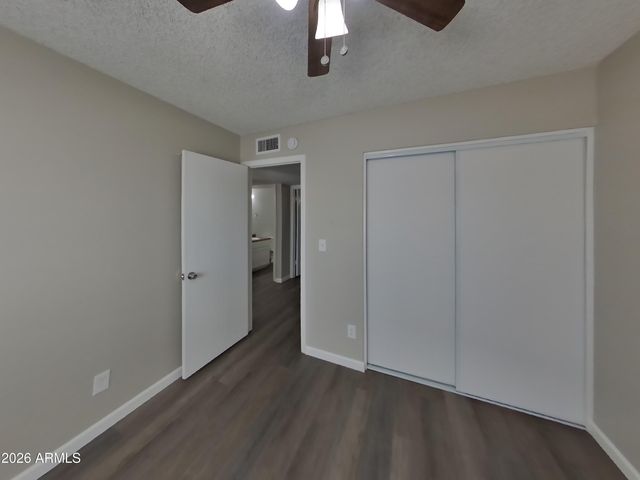 5328 W SELDON Lane, Glendale, AZ 85302