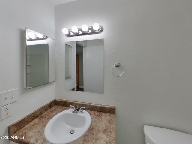 5328 W SELDON Lane, Glendale, AZ 85302