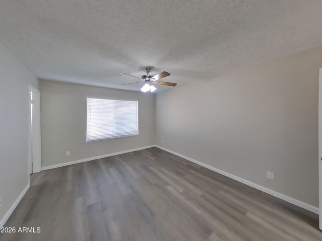 5328 W SELDON Lane, Glendale, AZ 85302