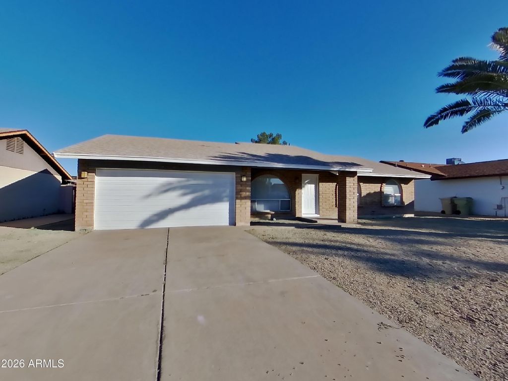 5328 W SELDON Lane, Glendale, AZ 85302