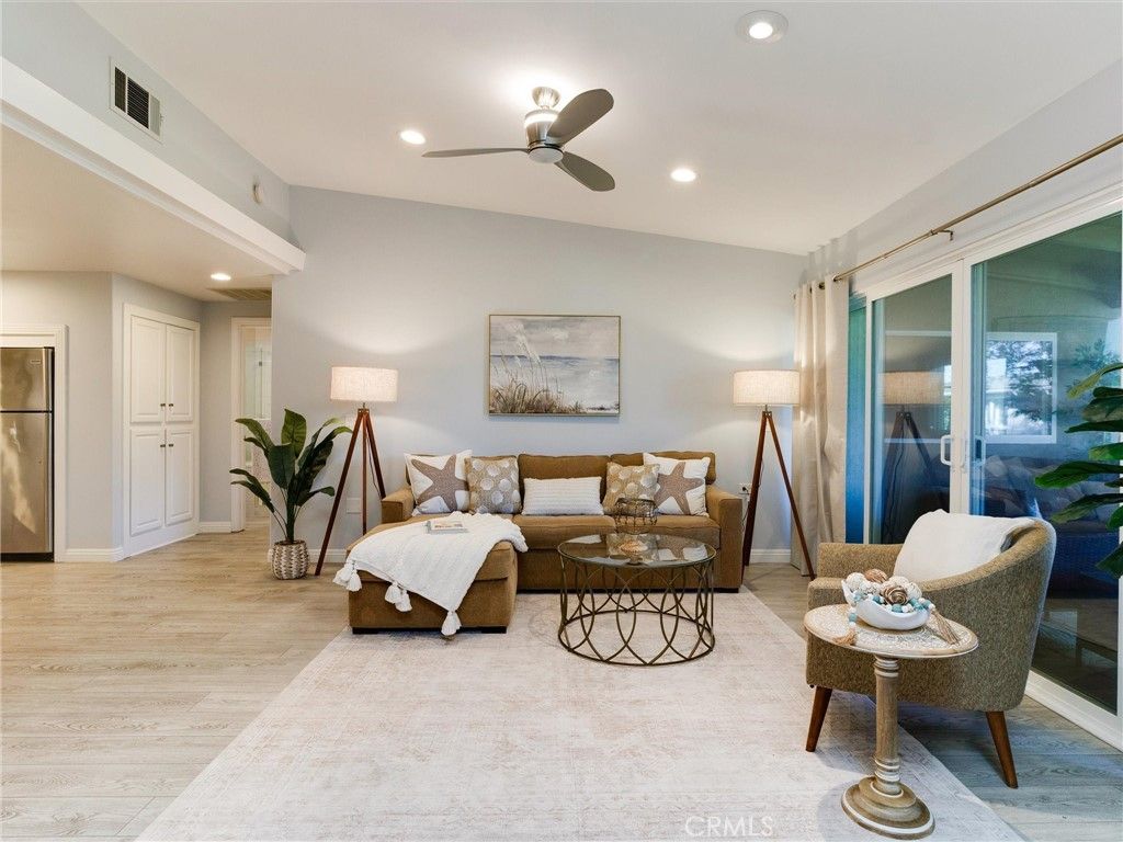 13361 St Andrews Drive 129-D, Seal Beach, CA 90740 — photo 3