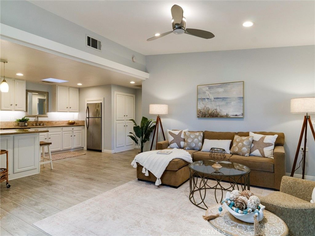 13361 St Andrews Drive 129-D, Seal Beach, CA 90740 — photo 4