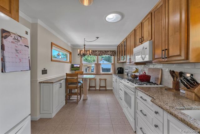 2963 Truwood Street, Trenton, MI 48183