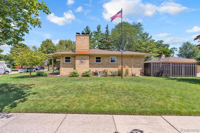 2963 Truwood Street, Trenton, MI 48183