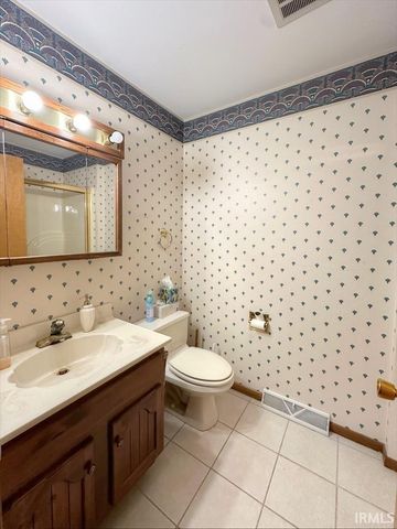 904 N HICKORY Lane, Kokomo, IN 46902