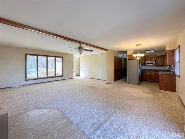 904 N HICKORY Lane, Kokomo, IN 46902