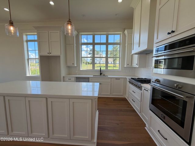 913 Bald Eagle Drive, Brandon, MS 39047