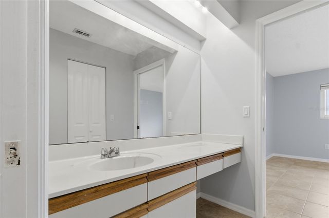 2701 COUNTRYSIDE BOULEVARD 102, Clearwater, FL 33761