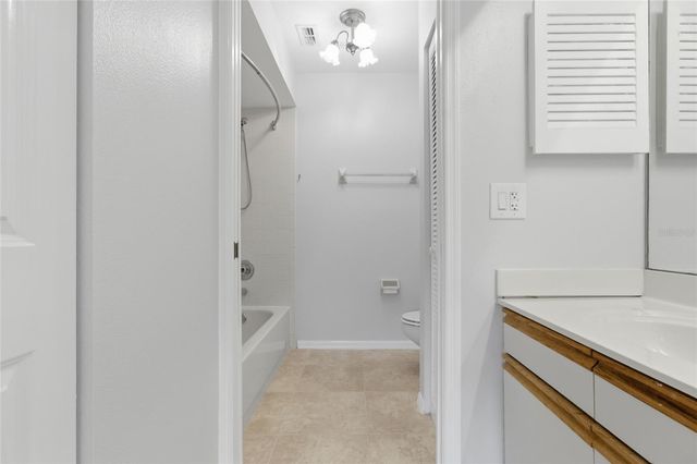 2701 COUNTRYSIDE BOULEVARD 102, Clearwater, FL 33761