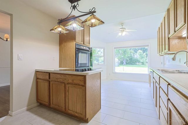 10639 Weil Road, Montgomery, OH 45249