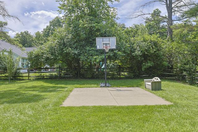10639 Weil Road, Montgomery, OH 45249