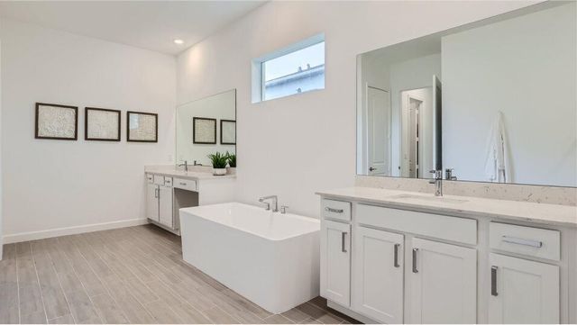 594 Hookline Circle, Loxahatchee, FL 33470