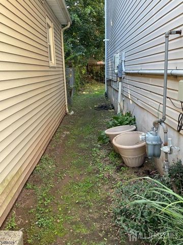 184 Redmond Street, New Brunswick, NJ 08901