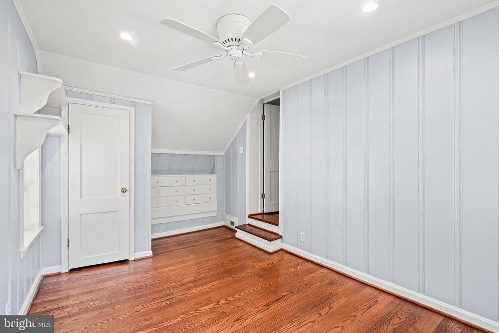 Image 24 of property listing at 10208 EDGEWOOD AVE, Silver Spring, MD 20901