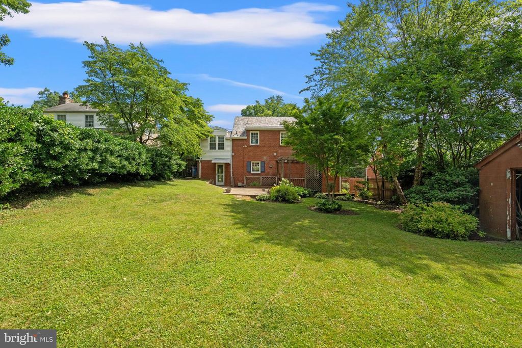 Image 32 of property listing at 10208 EDGEWOOD AVE, Silver Spring, MD 20901