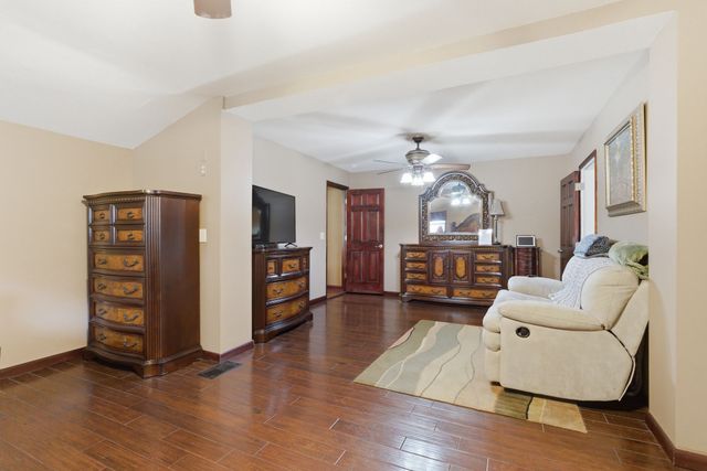 4449 Washington Rd, Greenbrier, TN 37073