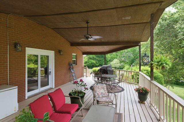 4449 Washington Rd, Greenbrier, TN 37073