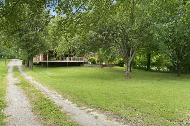 4449 Washington Rd, Greenbrier, TN 37073