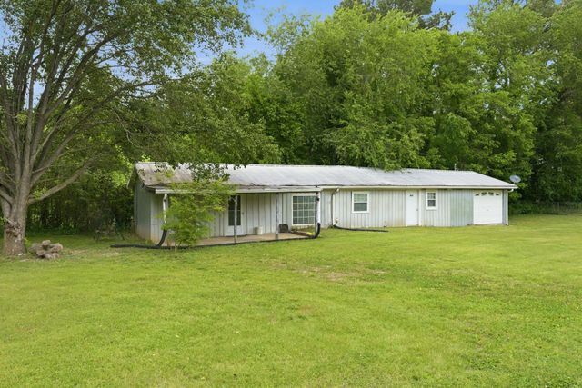 4449 Washington Rd, Greenbrier, TN 37073