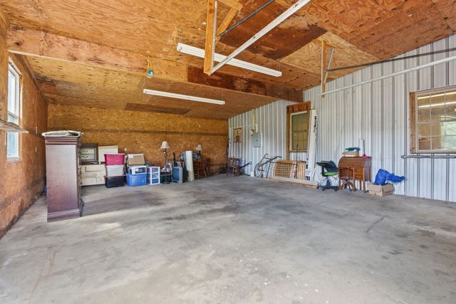 4449 Washington Rd, Greenbrier, TN 37073