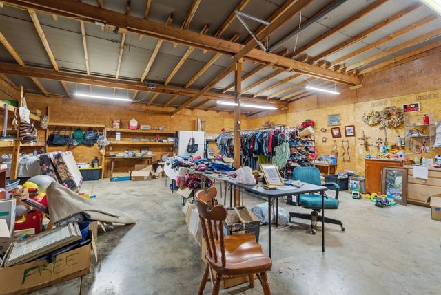 4449 Washington Rd, Greenbrier, TN 37073